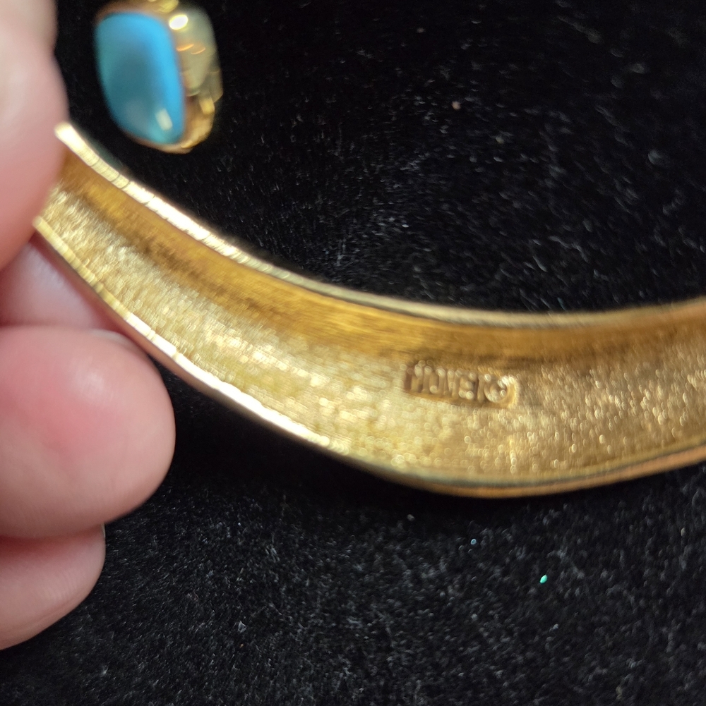 Monet Gold-Tone Necklace W/earrings - Picture 4 of 5